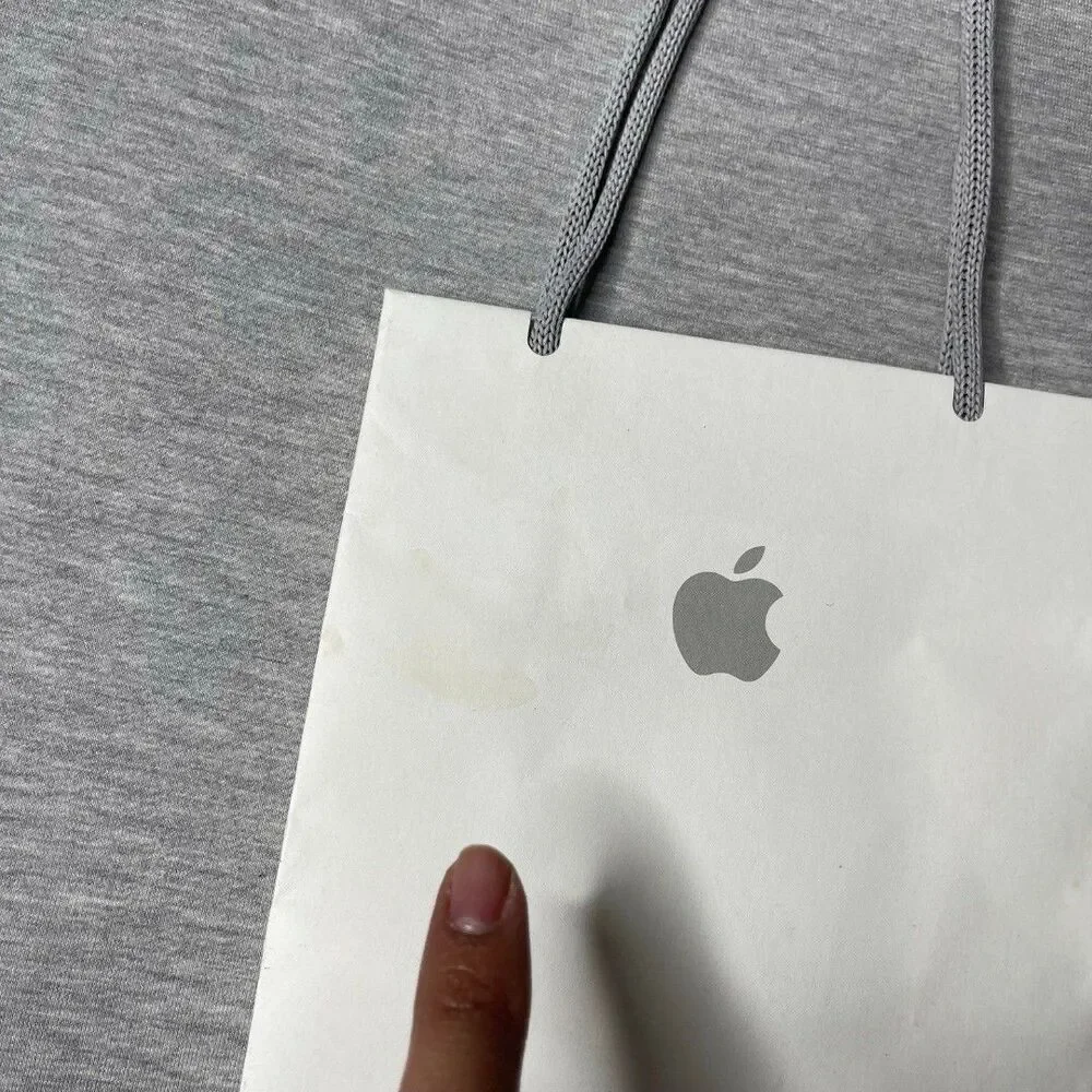 Apple Store 9”x6” White Gift Bag